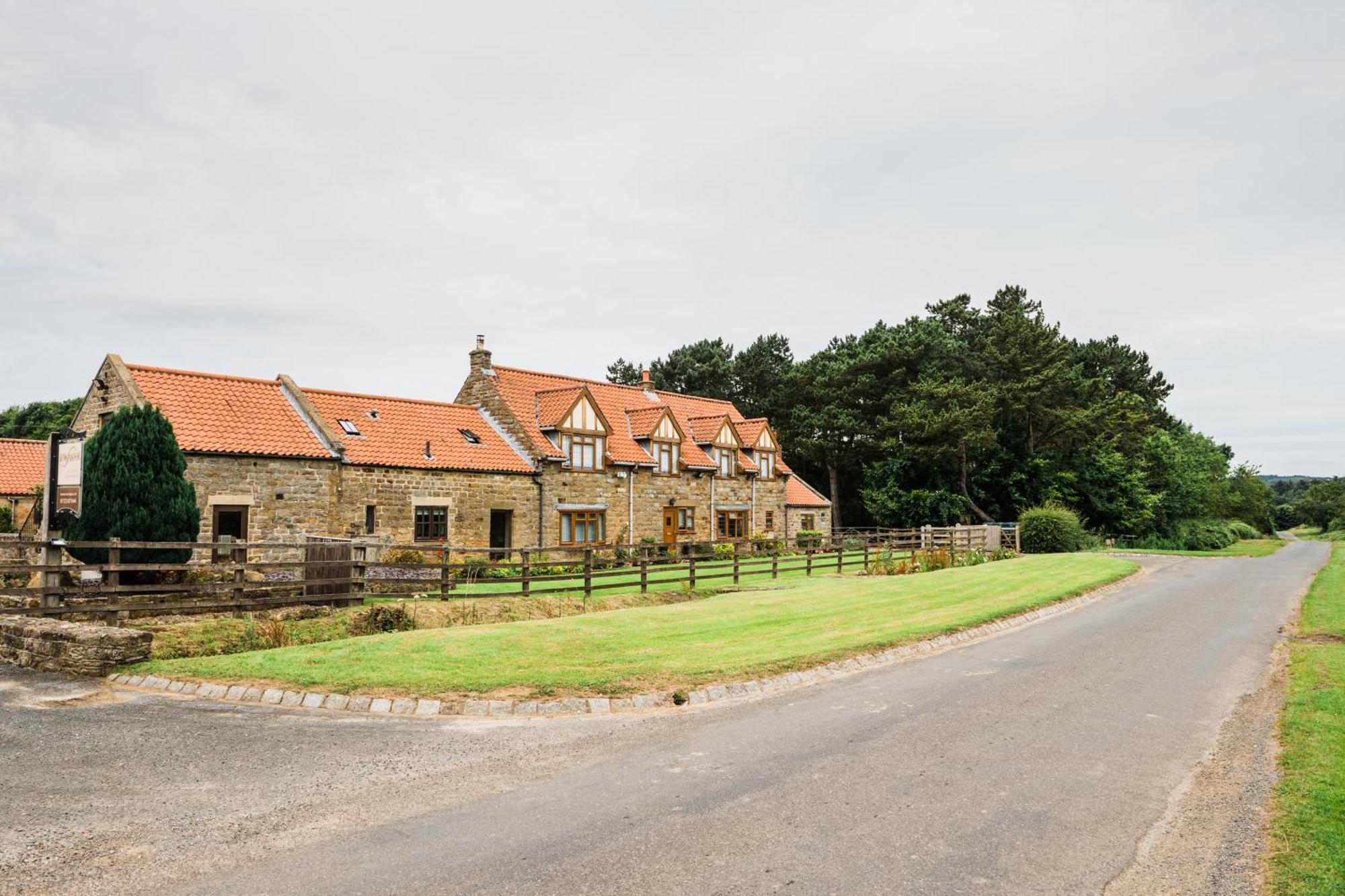 Low Moor Lodge Scarborough Exterior foto